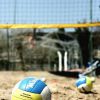 Palla da beach volley su sabbia.